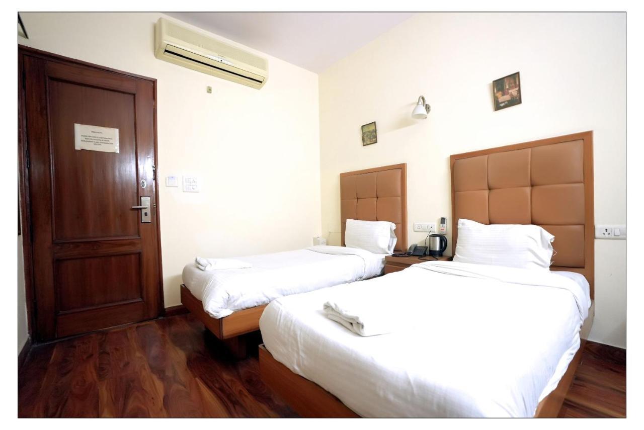 Hotel Oscar New Delhi Exterior foto