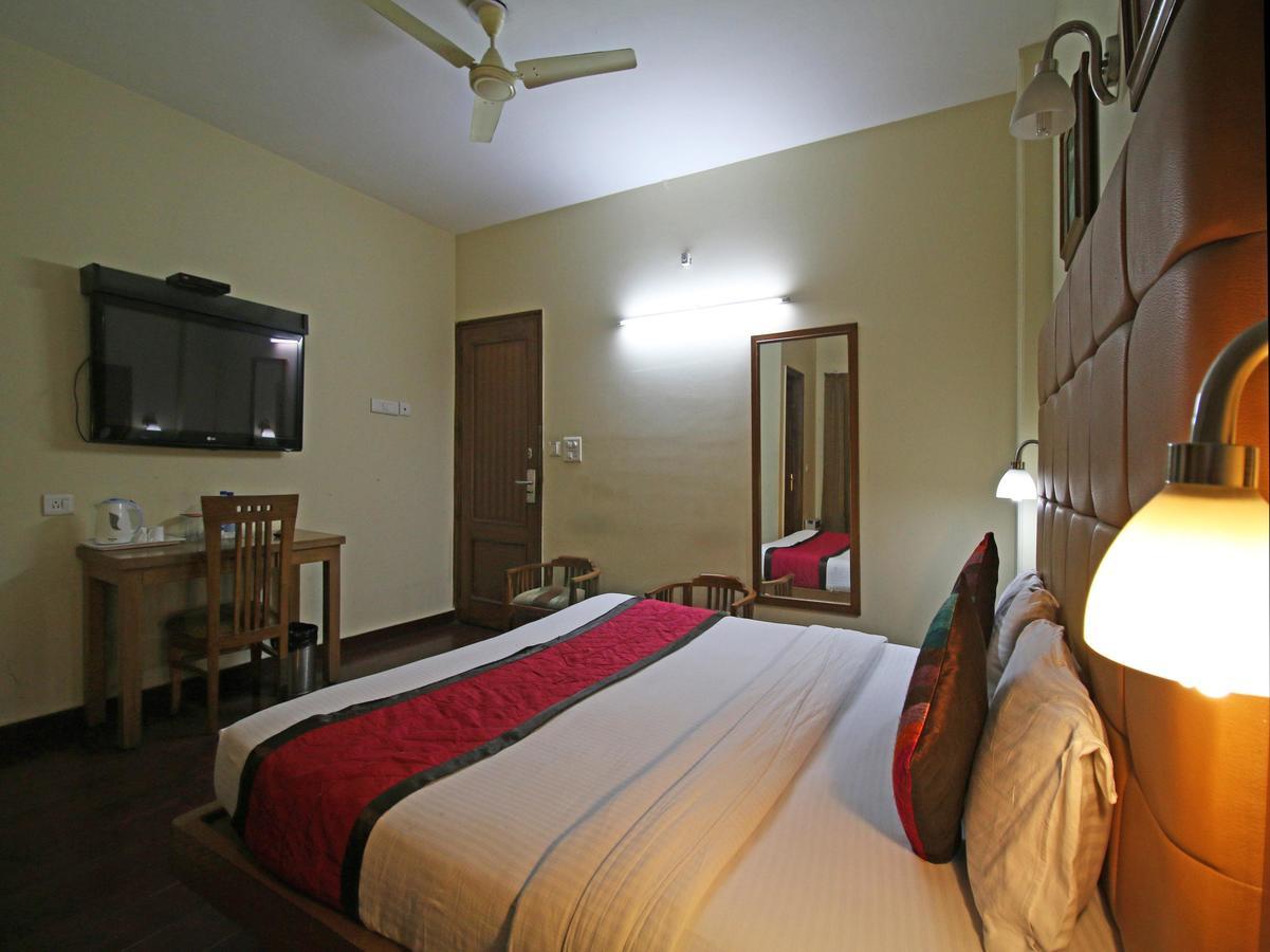 Hotel Oscar New Delhi Exterior foto