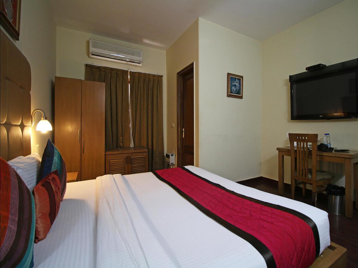 Hotel Oscar New Delhi Exterior foto